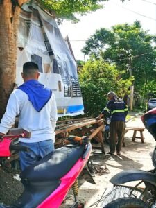 Lumbia residential construction update: roof beam installation for a premium two-storey house in cdo 3 Lumbia residential construction update